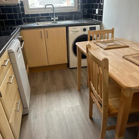 Hlm Property Single Room Only London Exterior photo