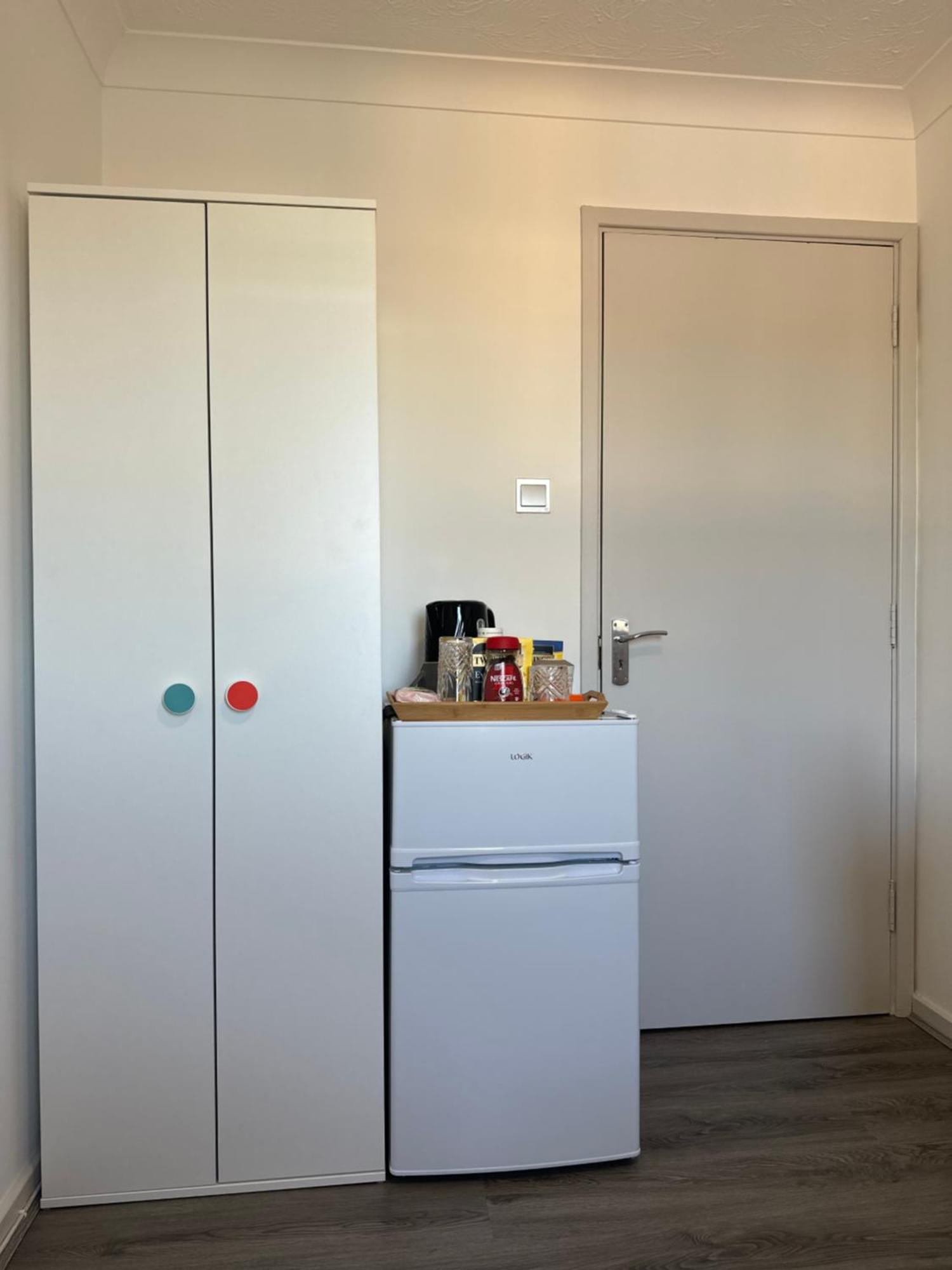 Hlm Single Only Apartment London